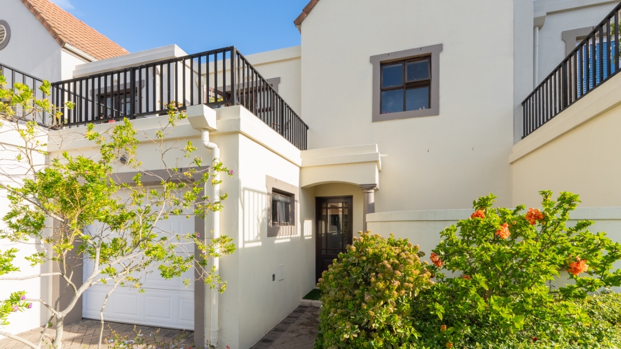 2 Bedroom Property for Sale in Boschenmeer Golf Country Estate Western Cape